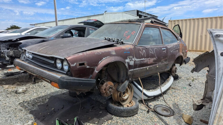 99 1980 Honda Accord in California junkyard photo by Murilee Martin