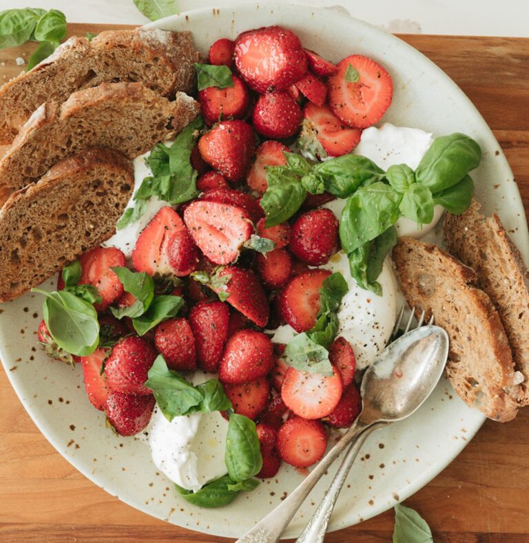 strawberry caprese burrata salad e1723410587774