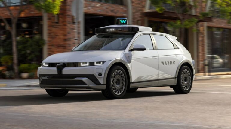 108043059 1727985298035 Ioniq 5 Waymo