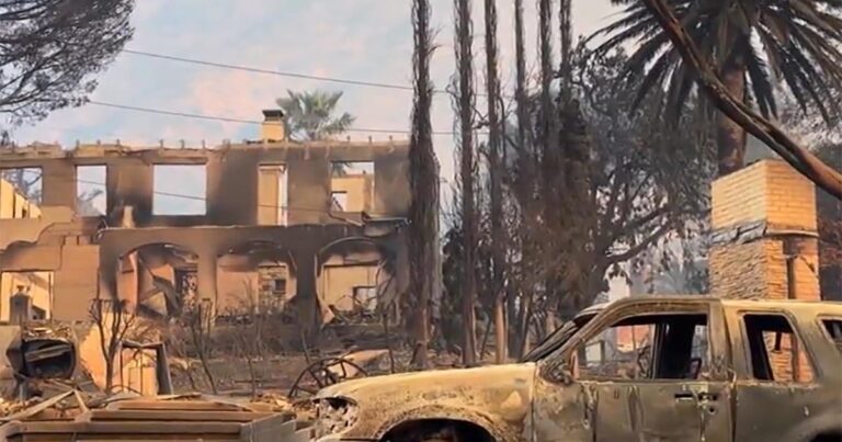 la wildfires ruins 1280