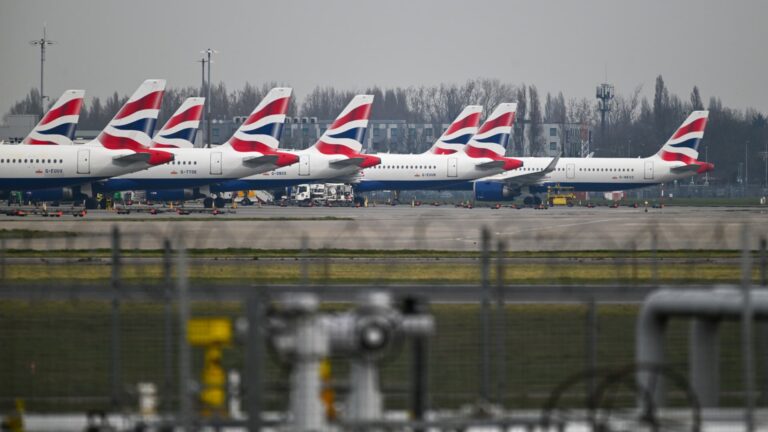 108119512 1742552499424 gettyimages 2205503784 UK HEATHROW FIRE