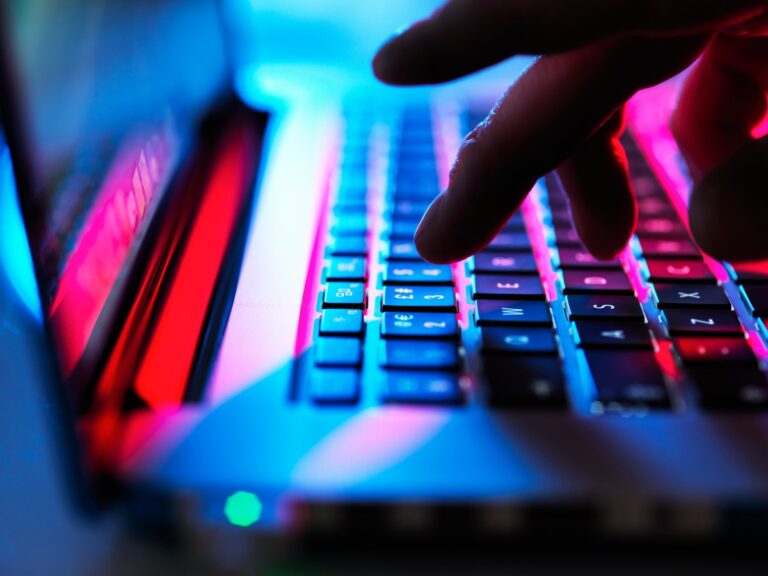 hacker dark keyboard