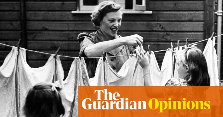 Digested week: new words, extrovert propaganda and a perfect train journey